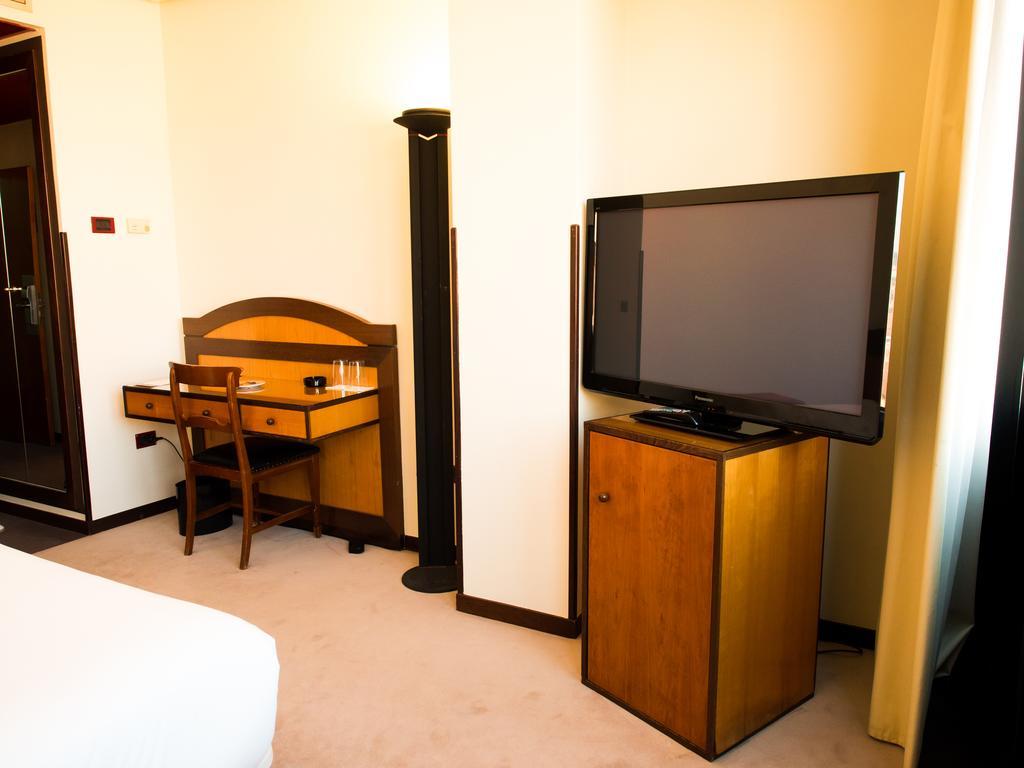 New Hotel Oviédo Zimmer foto